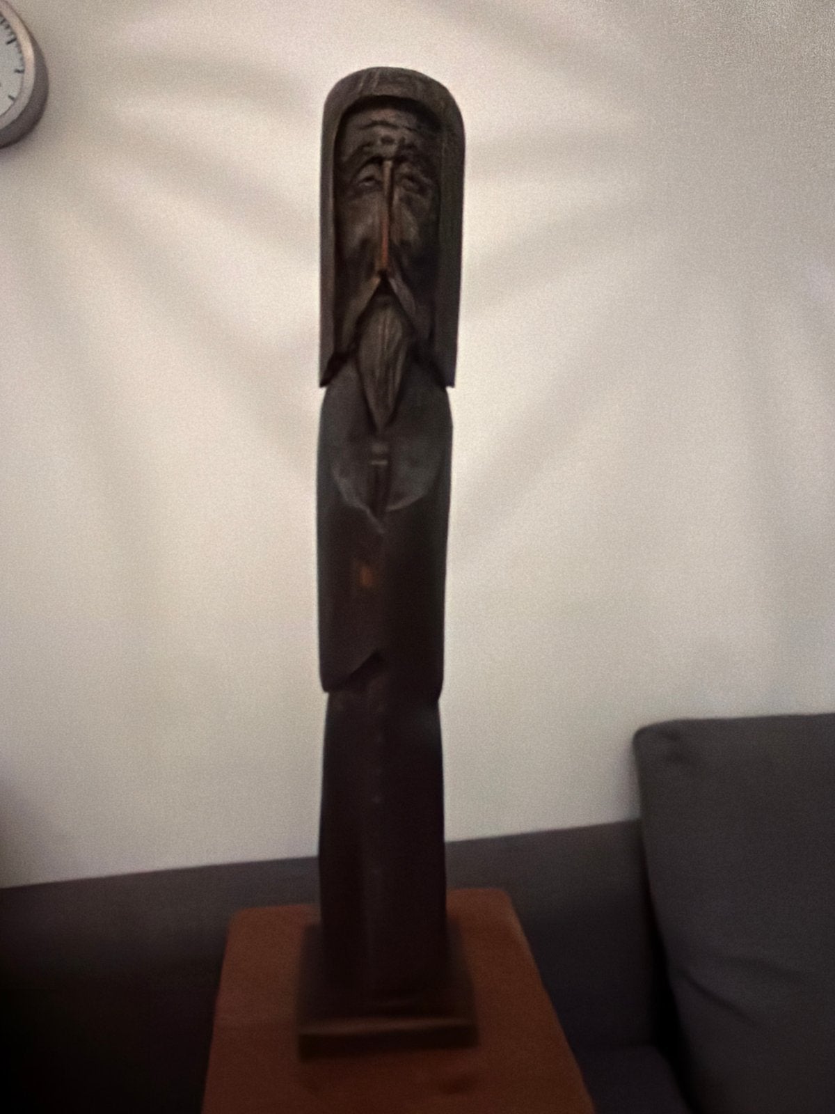 Handgesneden houten beeld van een monnik, 75 cm hoog, Antiek en Kunst, Ophalen, 50 - 100 cm, Handgemaakt, Beeld