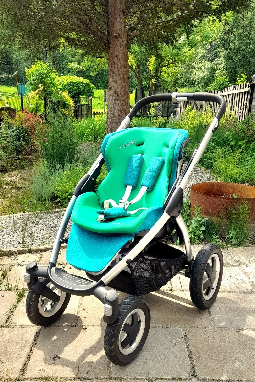 Maxi-Cosi Mura 4 kinderwagen met goede banden, Kinderen en Baby's, Kinderwagens en Combinaties, Gebruikt, Verstelbare duwstang