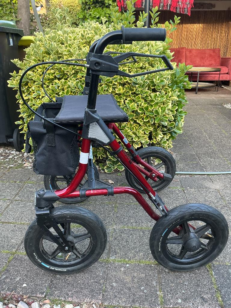 Rollator buiten, Diversen, Rollators, Zo goed als nieuw, Lichtgewicht, Opvouwbaar, Ophalen