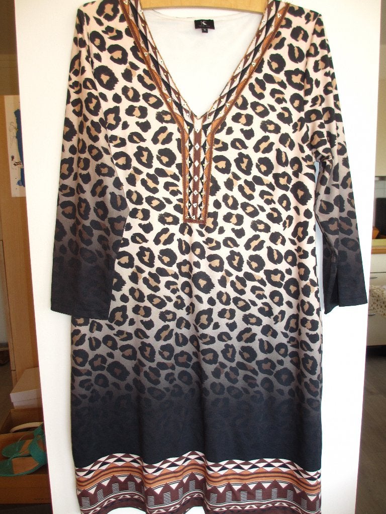 K-Design jurk mt XL panter / grijs / zalm / bruin, Kleding | Dames, K-design, Overige kleuren, Maat 46/48 (XL) of groter, Ophalen of Verzenden