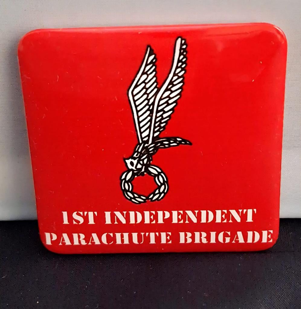 ww2 1st Independent Parachute Brigade magneet, Ophalen of Verzenden, Luchtmacht, Overige gebieden, Embleem of Badge