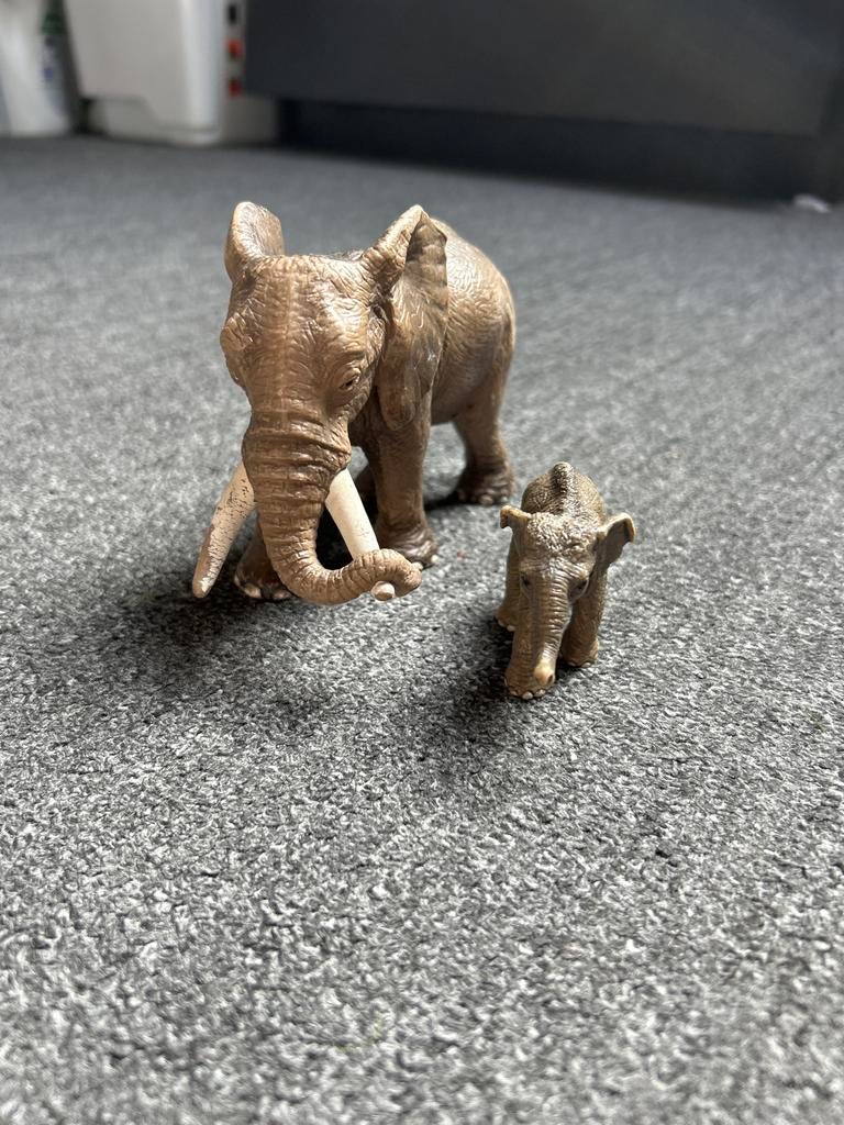 Schleich Olifanten met jong - Speelfiguren, Ophalen of Verzenden, Gebruikt, Jongen of Meisje
