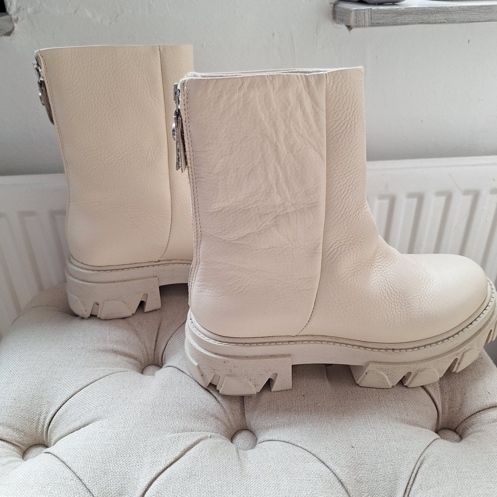 Lederen Steve Madden laarsje, Kleding | Dames, Schoenen, Ophalen of Verzenden, Zo goed als nieuw, Wit