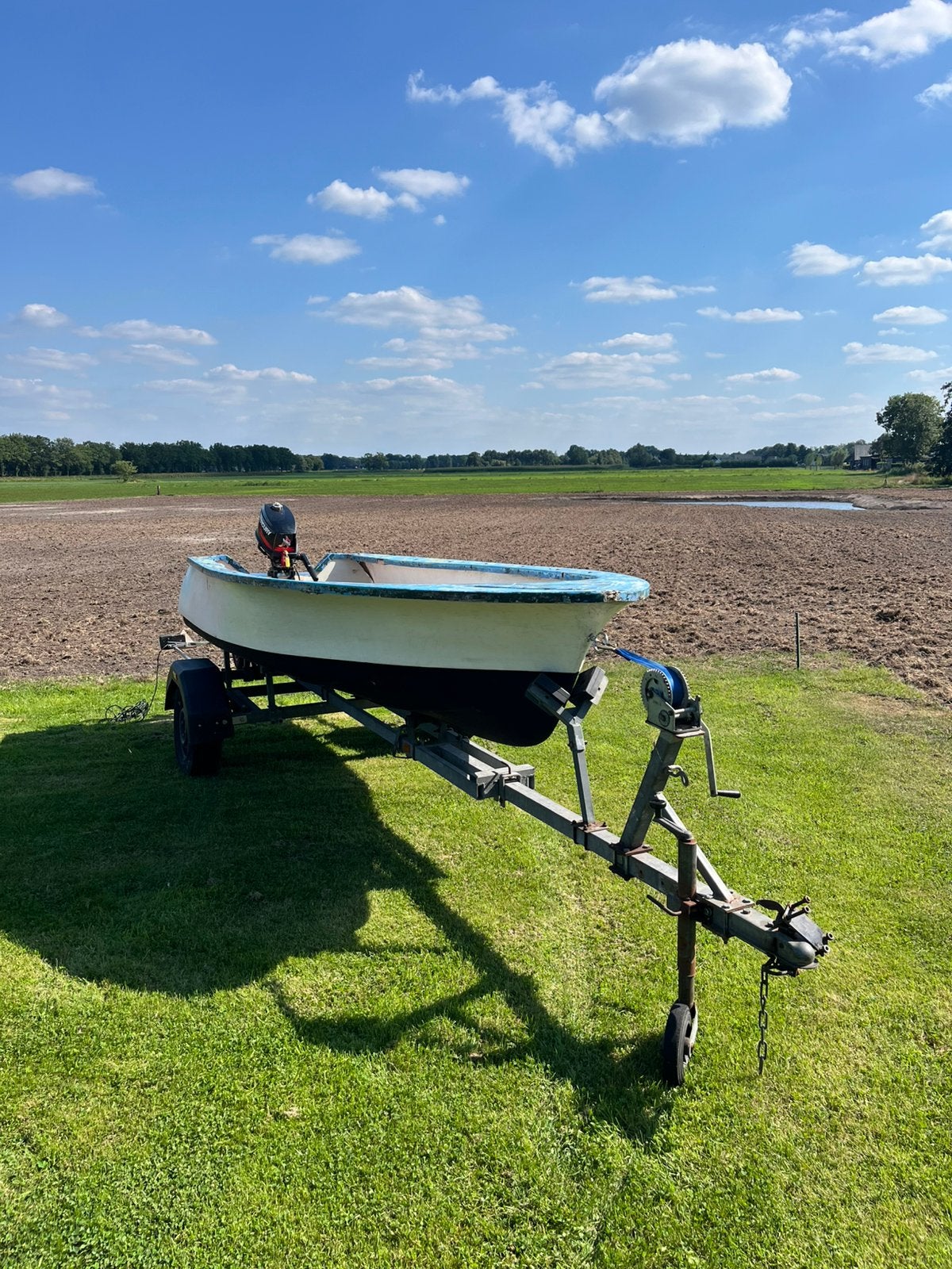 Sloep boot 4 meter + trailer + buitenboordmotor, Watersport en Boten, Ophalen, Gebruikt, Motor en Techniek, Motorboot