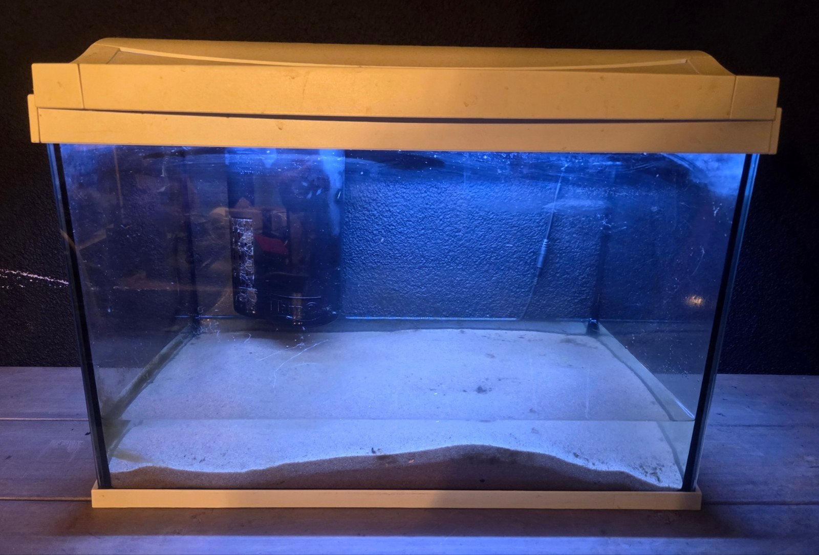 Tetra aquarium, Ophalen, Leeg aquarium