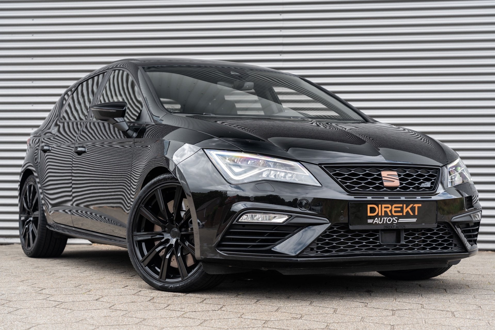SEAT Leon 2.0 TSI CUPRA PERFORMANCE PANO BEATS BREMBO CAMERA, 15 km/l, Gebruikt, Zwart, 4 cilinders