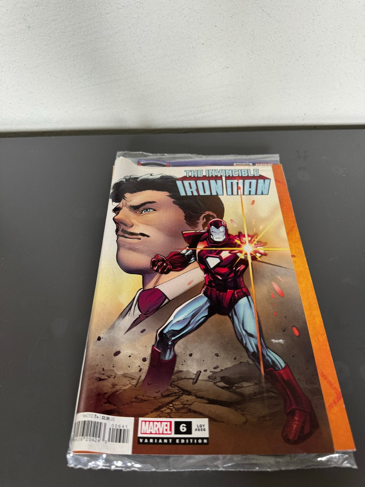 The Invincible Iron Man #6 - Variant Edition Marvel Comic, Boeken, Eén comic, Ophalen of Verzenden, Zo goed als nieuw, Amerika