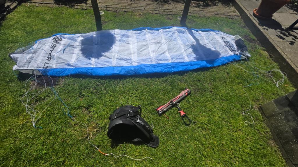 Peter Lynn Powerkite 4.1 met PLKB Cross-over-Bar en harnas, Kitesurf-set, Geen board, Ophalen of Verzenden, Zo goed als nieuw