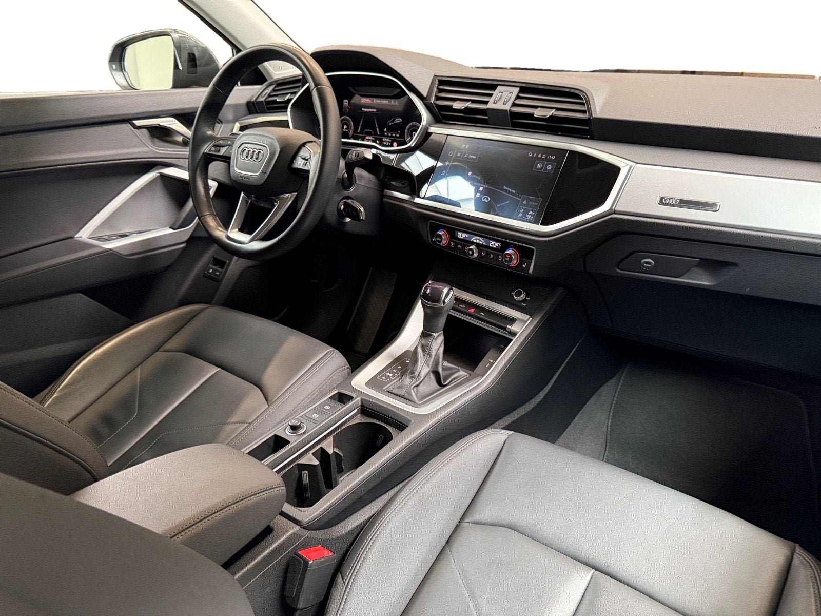 Audi Q3 Sportback 45 TFSI e S Edition I Trekhaak I Leder I C, Auto's, Audi, Gebruikt, Automatische klimaatregeling, Hybride Elektrisch/Benzine
