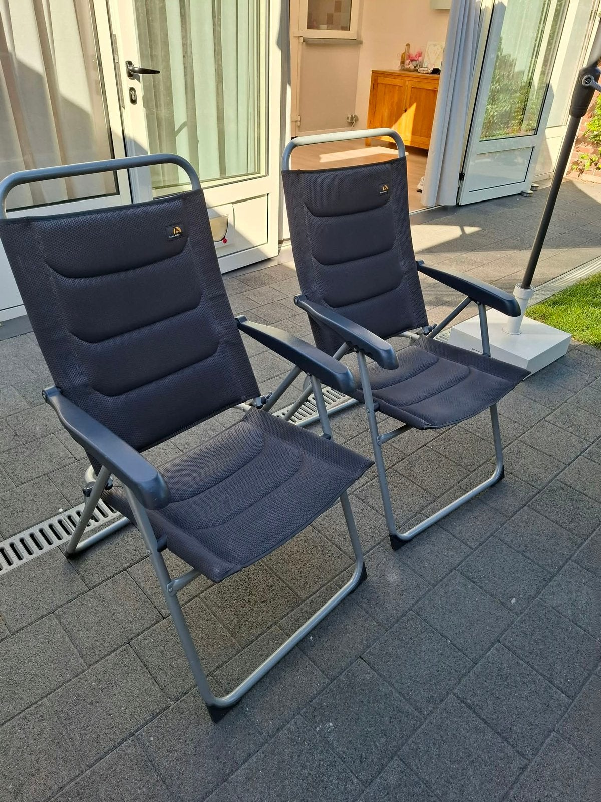 Campingstoel inklapbaar 2 stuks antraciet, Caravans en Kamperen, Kampeermeubelen, Ophalen, Zo goed als nieuw, Campingstoel