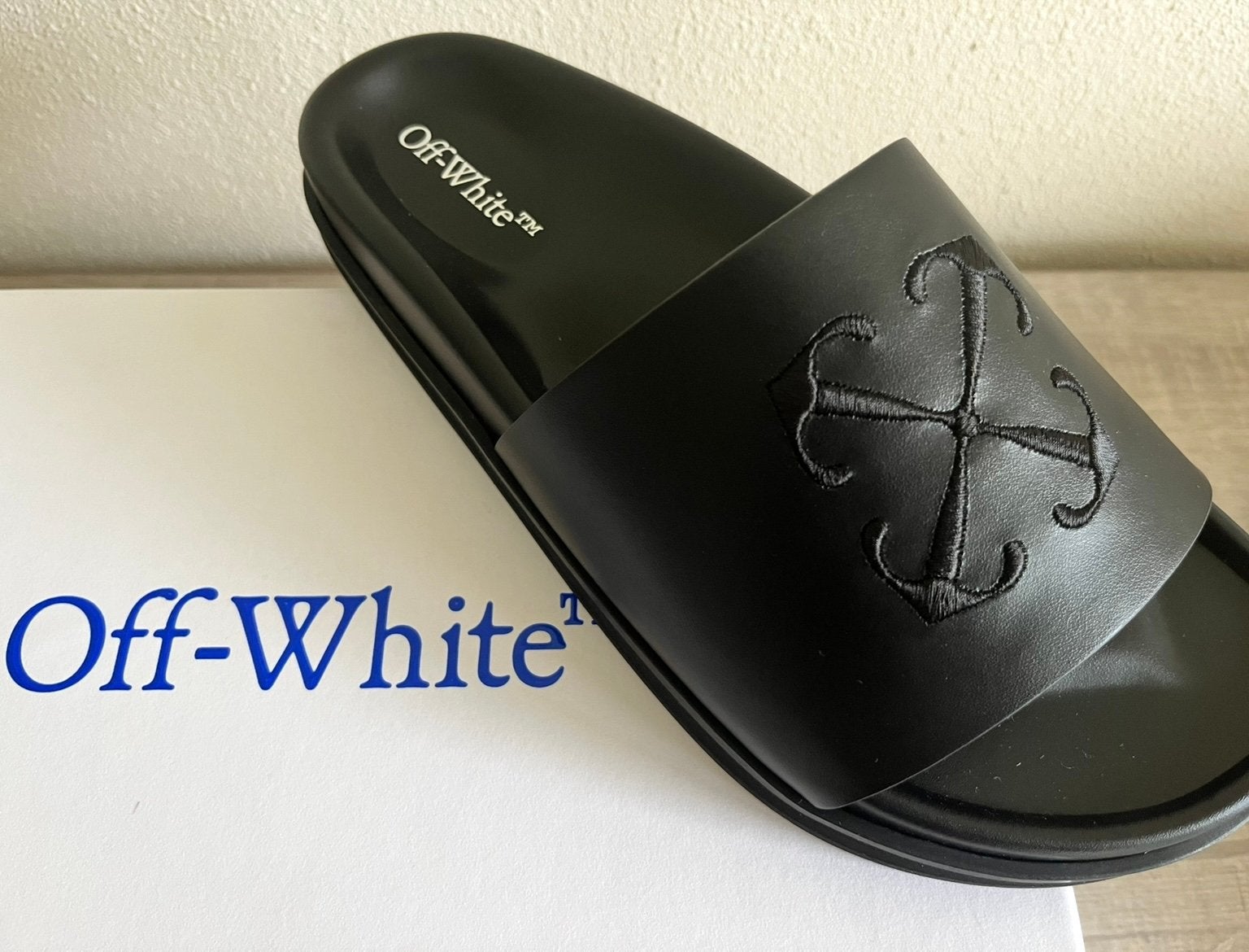 Off White Cloud Arrow Slide leren slippers maat 40!, Slippers, Zwart, Nieuw, Ophalen of Verzenden