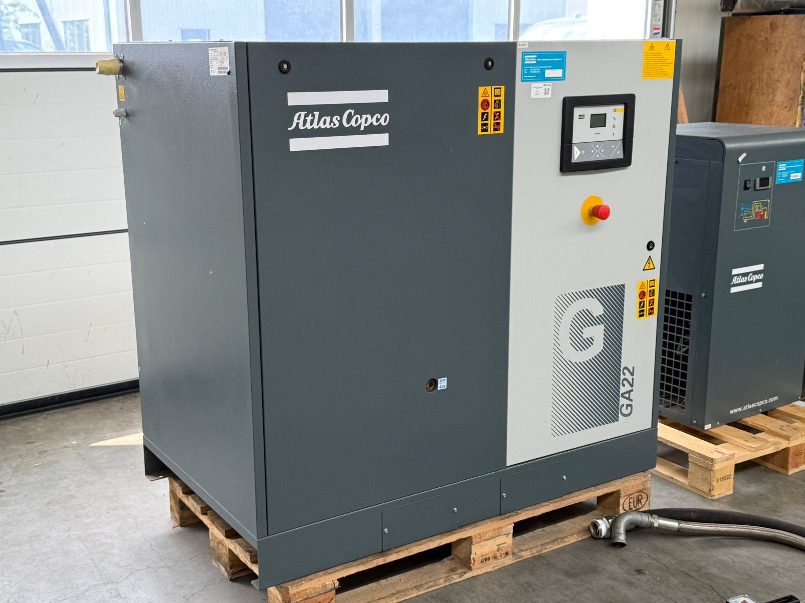 Atlas Copco GA22 22Kw schroefcompressor met luchtdroger, Ophalen, 800 liter/min of meer, Dimatech, 100 liter of meer