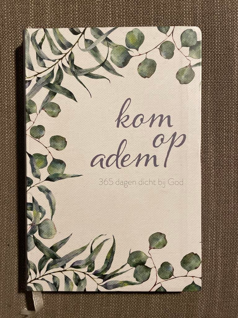 Kom op adem, 365 dagen met God, Ophalen of Verzenden, Gelezen, Christendom | Protestants