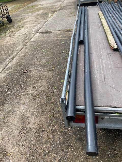 diverse zwarte kunststof buizen, Doe-het-zelf en Verbouw, Buizen en Afvoer, Ophalen, Pvc, Minder dan 2 meter, 80 mm of meer