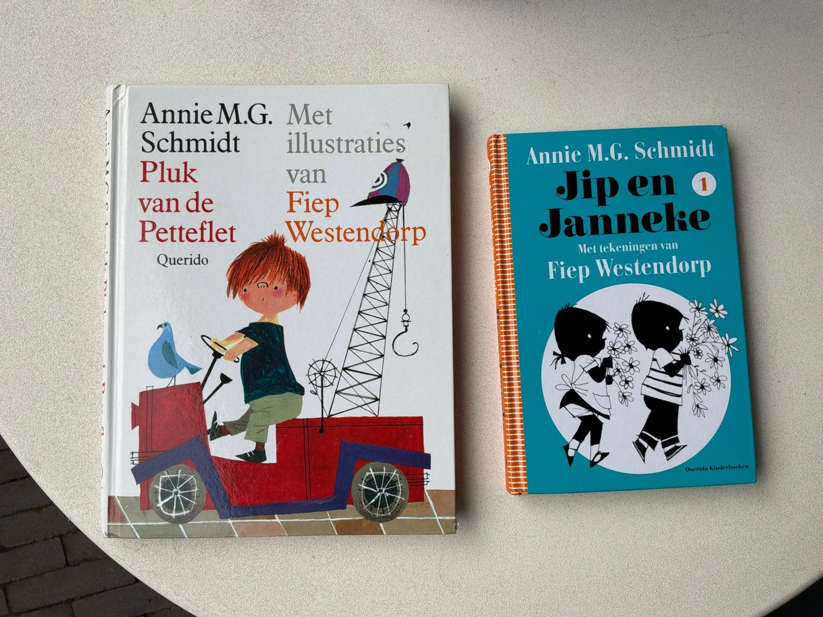 Pluk van de Petteflet & Jip en Janneke (Annie M.G. Schmidt), Ophalen of Verzenden, Gelezen, Fictie algemeen