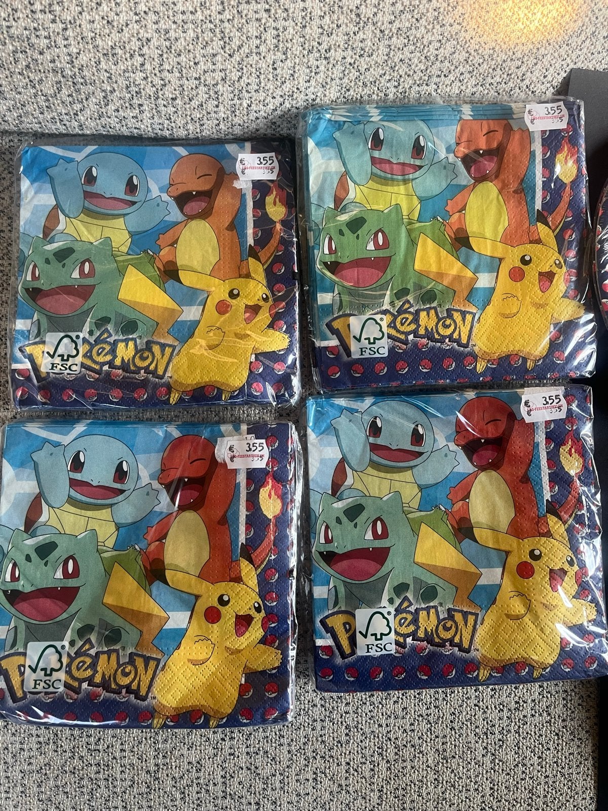 Groot Pokémon Feestpakket - Servies en Decoratie, Ophalen of Verzenden, Nieuw, Feestartikel, Overige