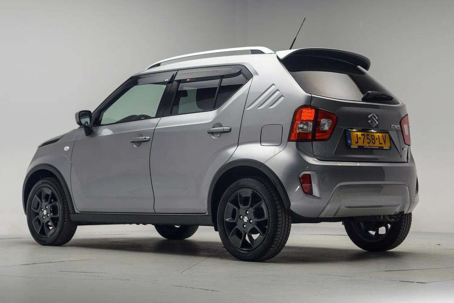 Suzuki Ignis 1.2 Smart Hybrid Select [ 1e eigenaar Apple/And, 83 pk, Gebruikt, 4 cilinders, Verwarmde buitenspiegels