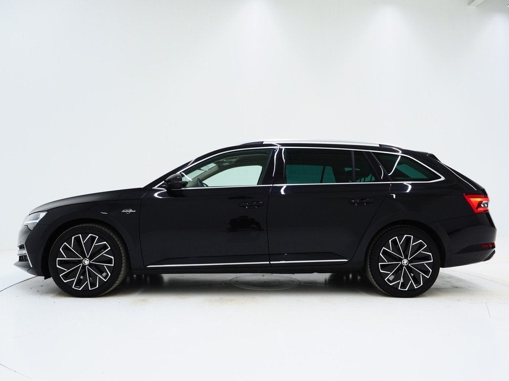 Skoda Superb Combi 1.4 TSI iV Laurin & Klement | Leder | Tre, Auto's, Skoda, Gebruikt, 4 cilinders, Zwart, 1709 kg