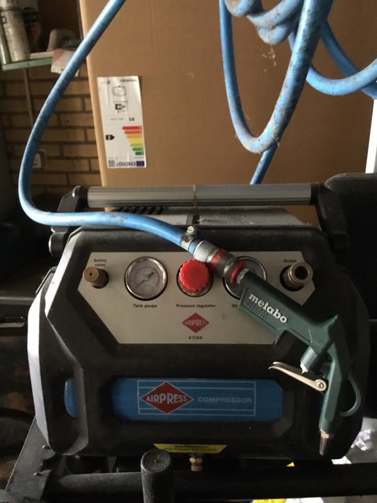 Compressor, 25 tot 100 liter, Ophalen of Verzenden, Zo goed als nieuw