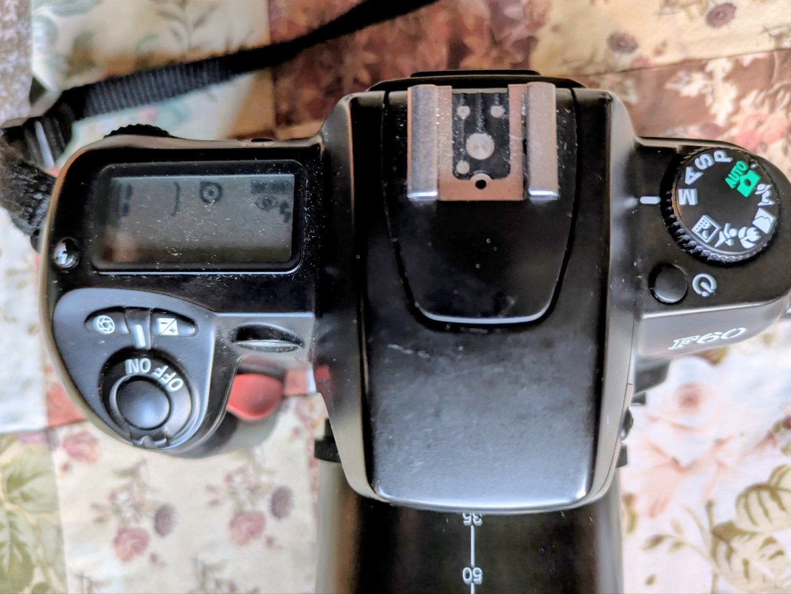 Nikon F60 foto camera, Audio, Tv en Foto, Fotocamera's Analoog, Ophalen of Verzenden, Spiegelreflex, Nikon