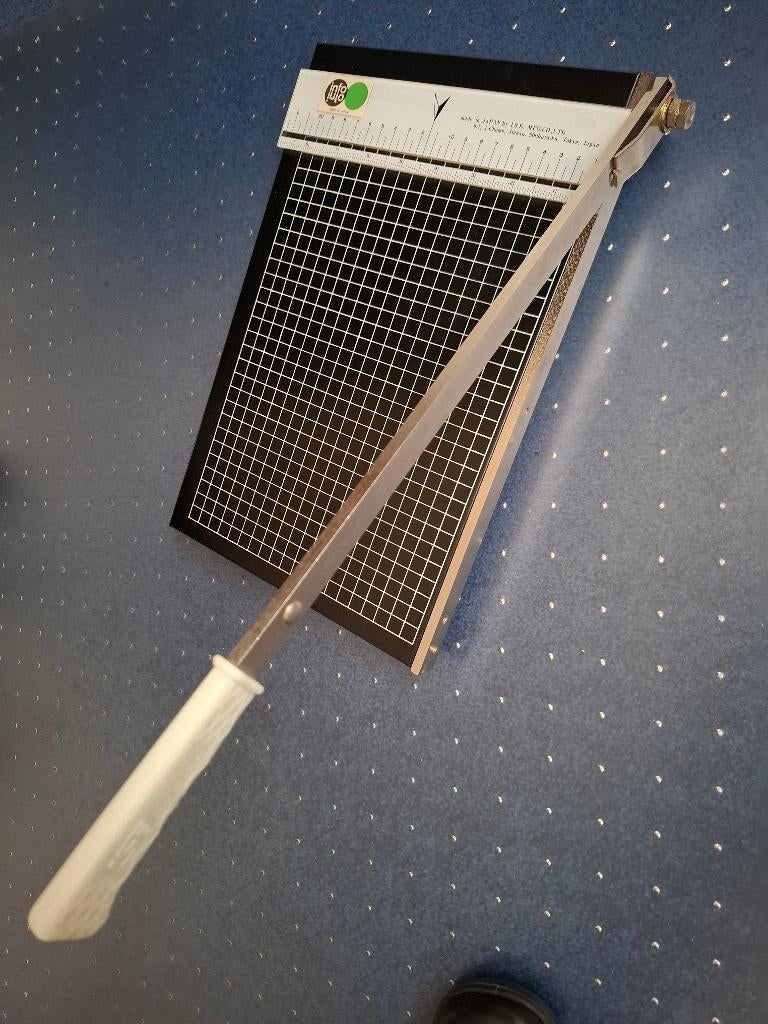 snijmachine / foto/papier, Ophalen, Zo goed als nieuw