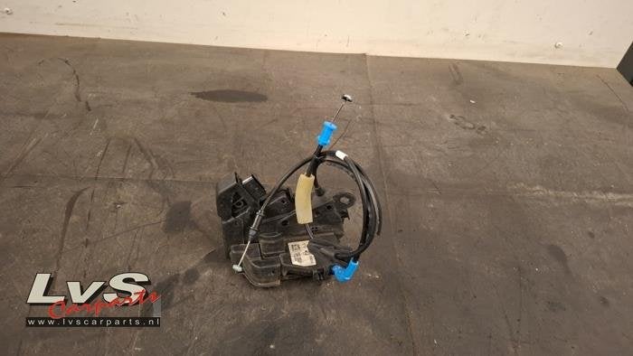 Deurslot Mechaniek 4Deurs rechts-voor van een Opel Astra, Gebruikt, -, -, Opel
