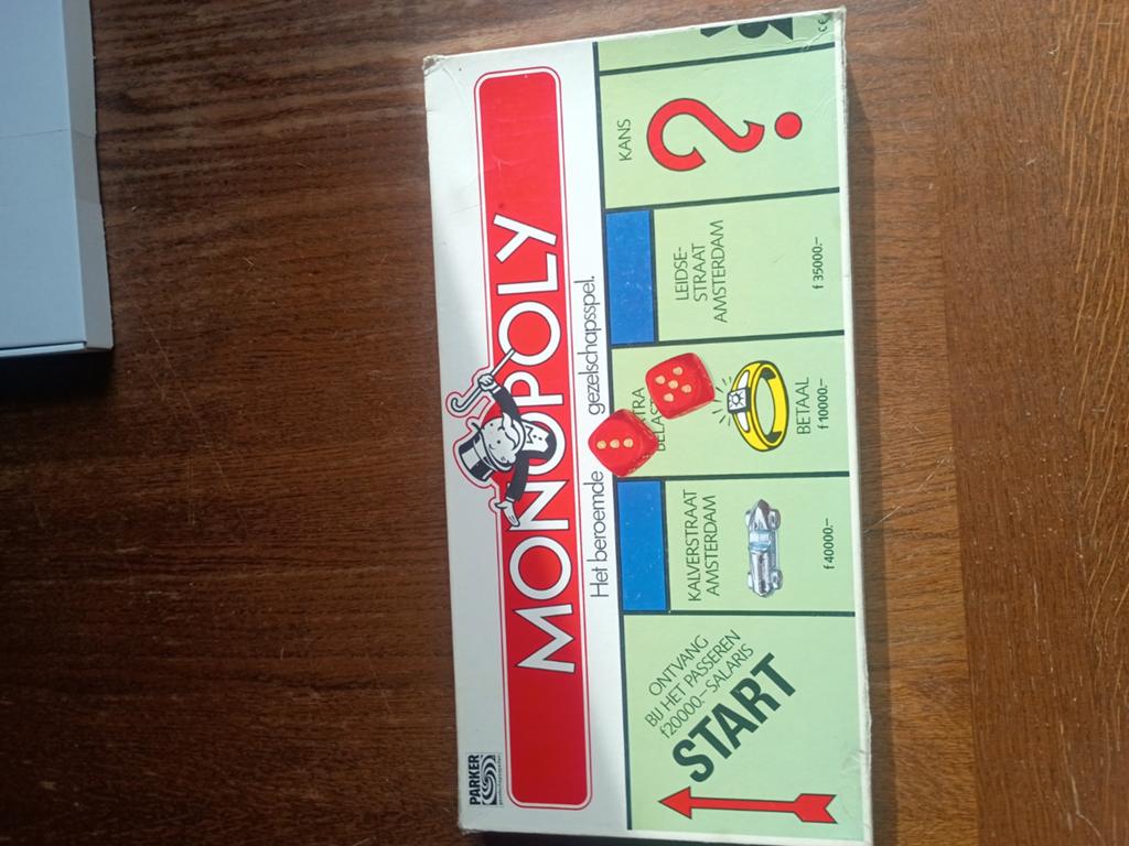 Monopoly, Hobby en Vrije tijd, Gezelschapsspellen | Bordspellen, Ophalen of Verzenden