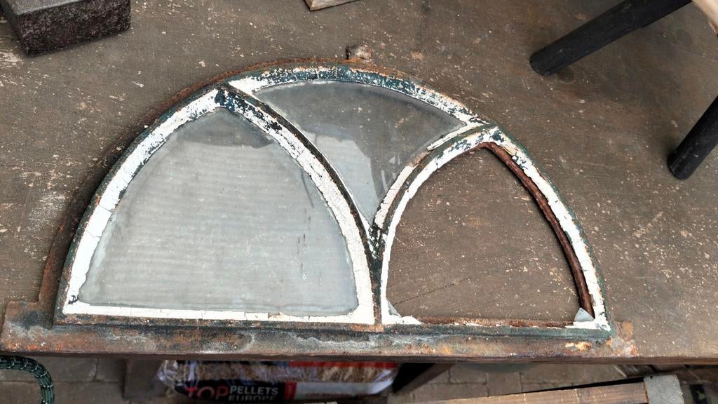 Brocante half ronde stalraam, Ophalen of Verzenden