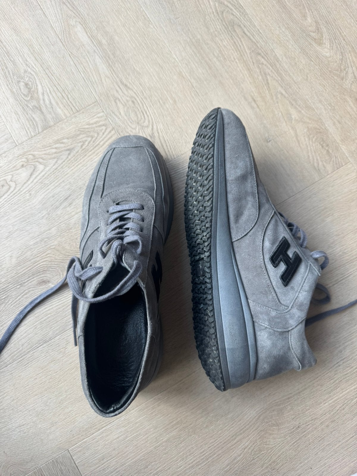 Hogan Sneakers maat 43, Overige kleuren, Ophalen of Verzenden, Sneakers of Gympen, Zo goed als nieuw