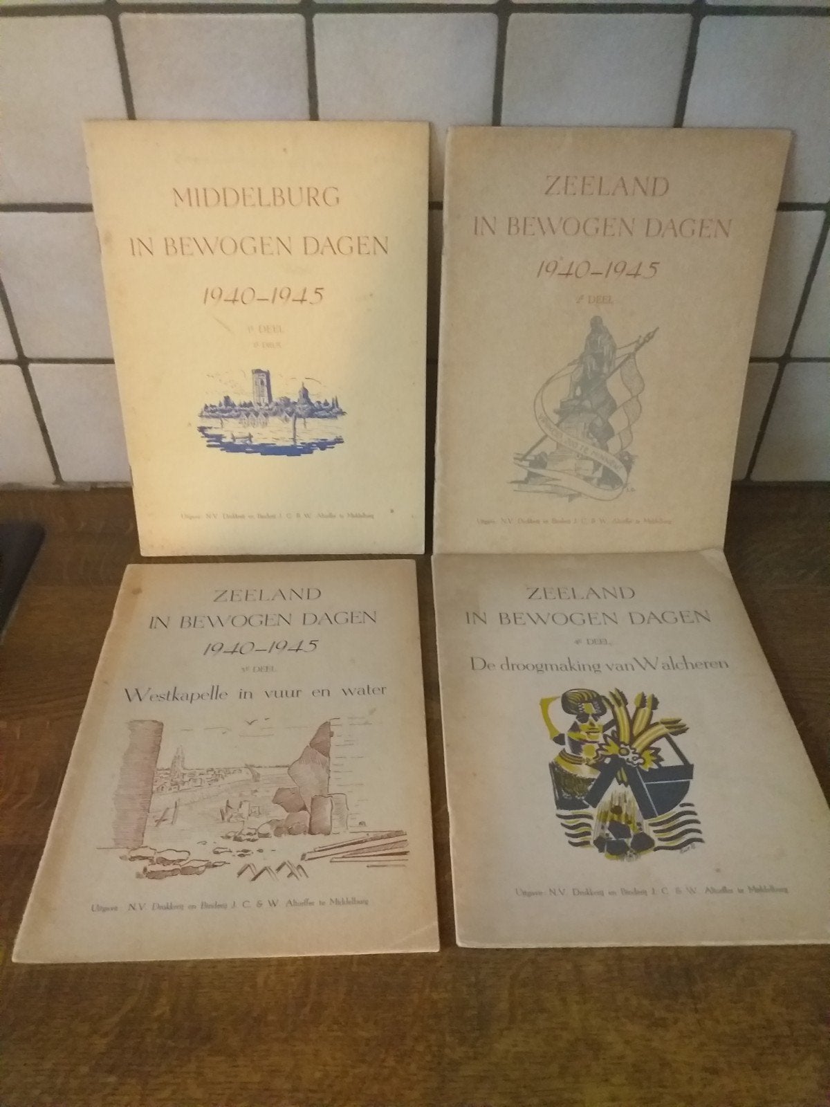 ZEELAND IN BEWOGEN DAGEN.4 DELIG. 1940 -1945., Ophalen of Verzenden