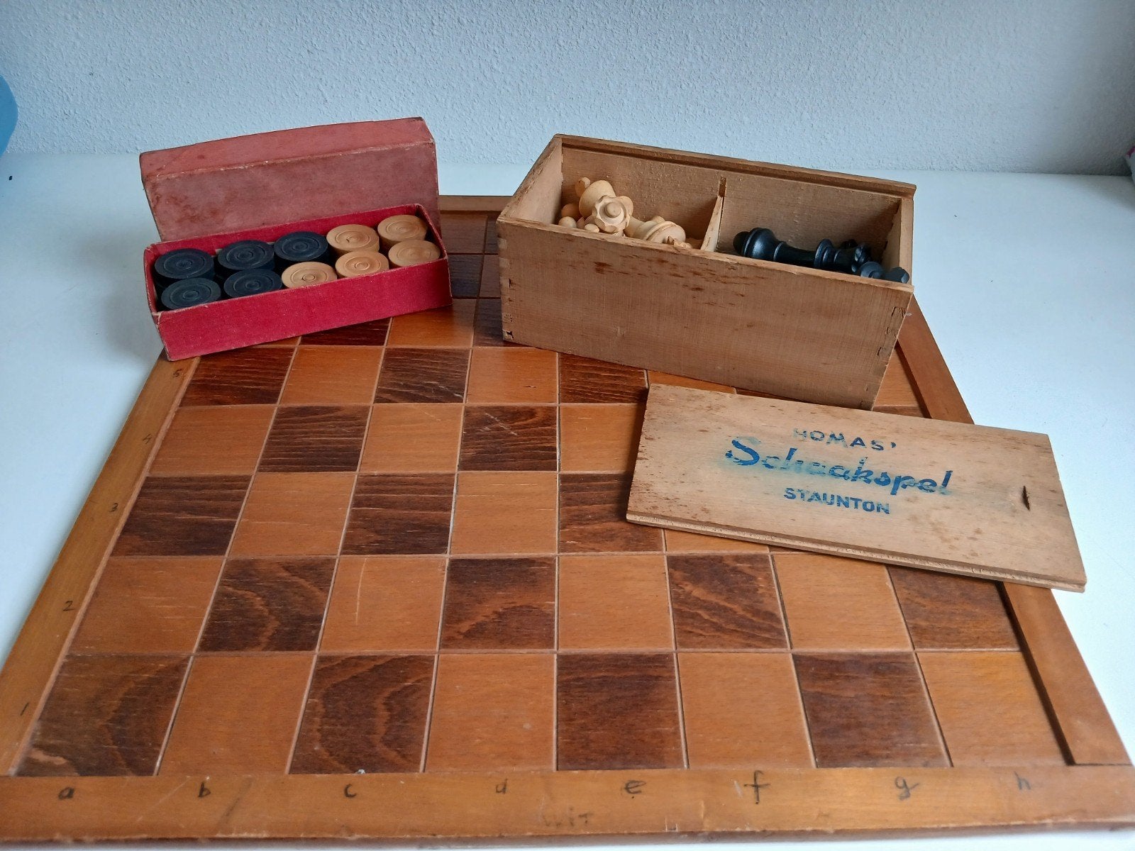 schaakbord en dambord. afm 43x43 cm hoogte koning schaakstee, Ophalen of Verzenden
