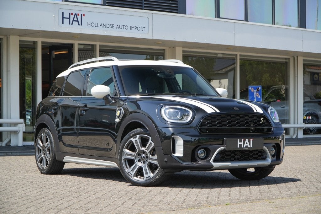 MINI Countryman 1.5 Cooper S E All4 Yours I PANO I ACC I 19, Automaat, Gebruikt, Zwart, Countryman