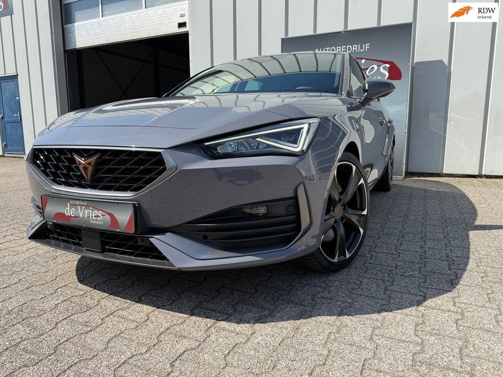 CUPRA Leon 1.4 e-Hybrid VZ Performance Full! / Airco / Navi, Auto's, Cupra, 77 km/l, Gebruikt, 4 cilinders, 150 pk