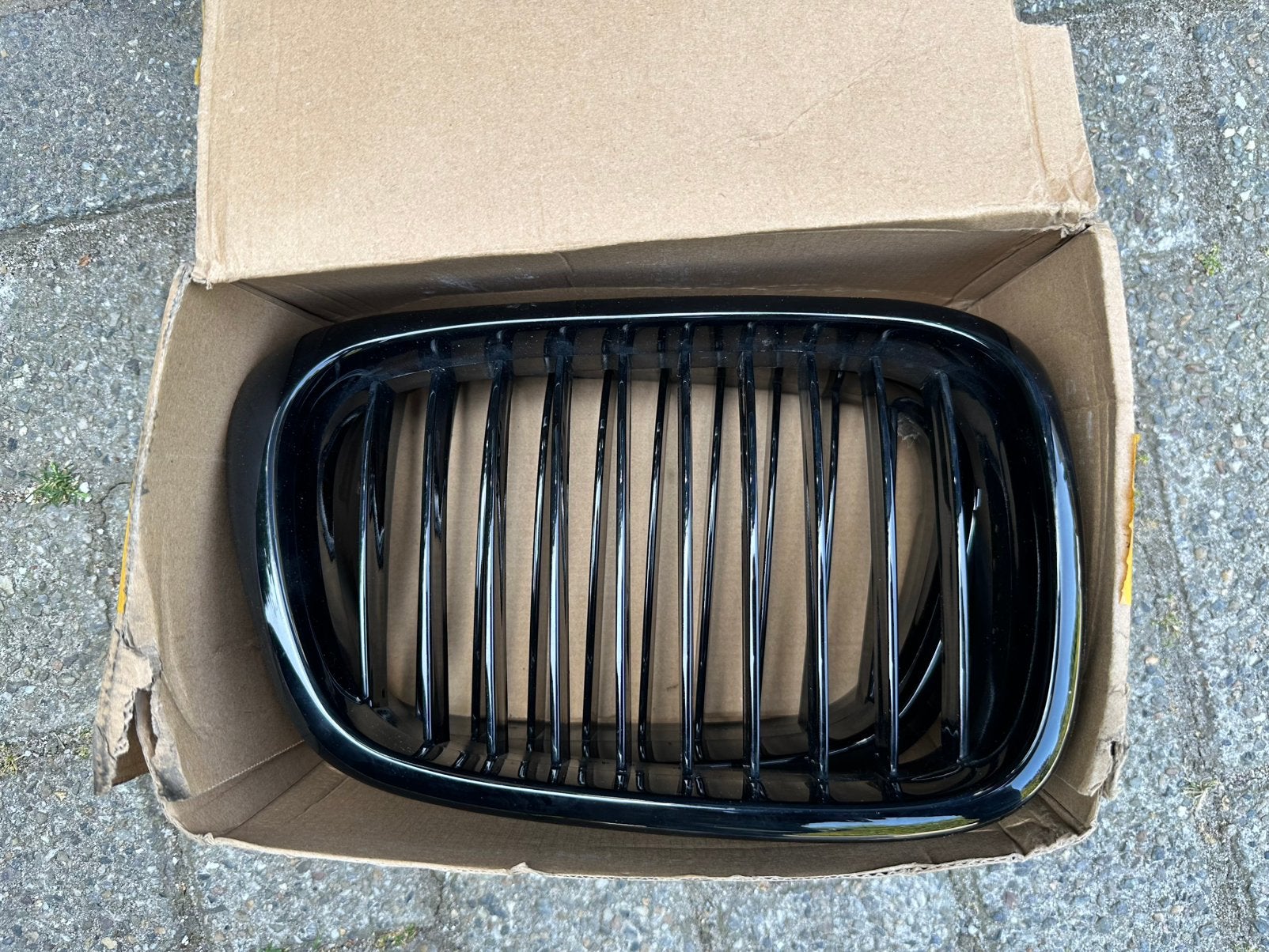 BMW E39 - Set nieren grills zwart | glans, Auto-onderdelen, Carrosserie en Plaatwerk, Gebruikt, Voor, Ophalen of Verzenden, BMW