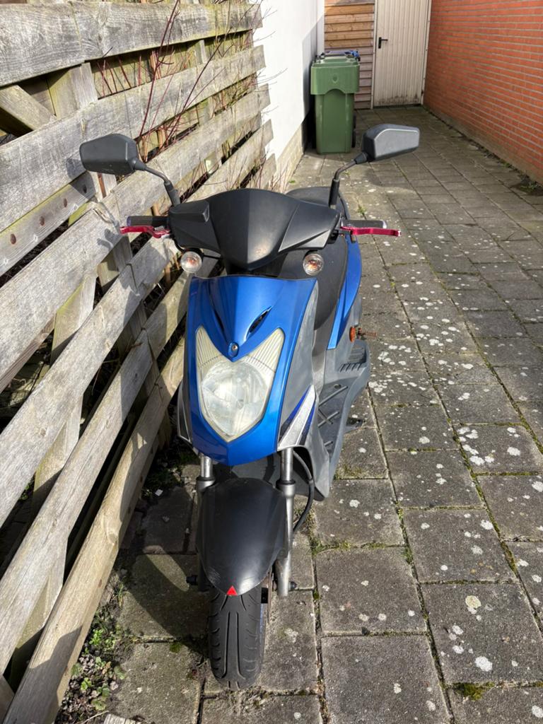 Kymco scooter, rijdt niet., Ophalen, Gebruikt, Benzine, Agility