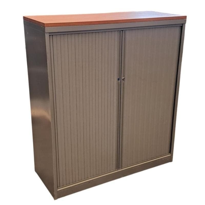 Mewaf Roldeurkast Zilvergrijs Kersen H137xB120xD48, 100 tot 150 cm, 100 tot 150 cm, Ophalen of Verzenden, Met slot