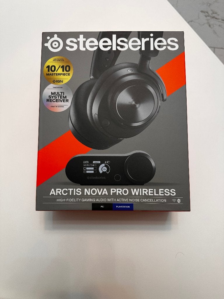 Foto 14 van SteelSeries Arctis Nova Pro Wireless | Factuur & Garantie