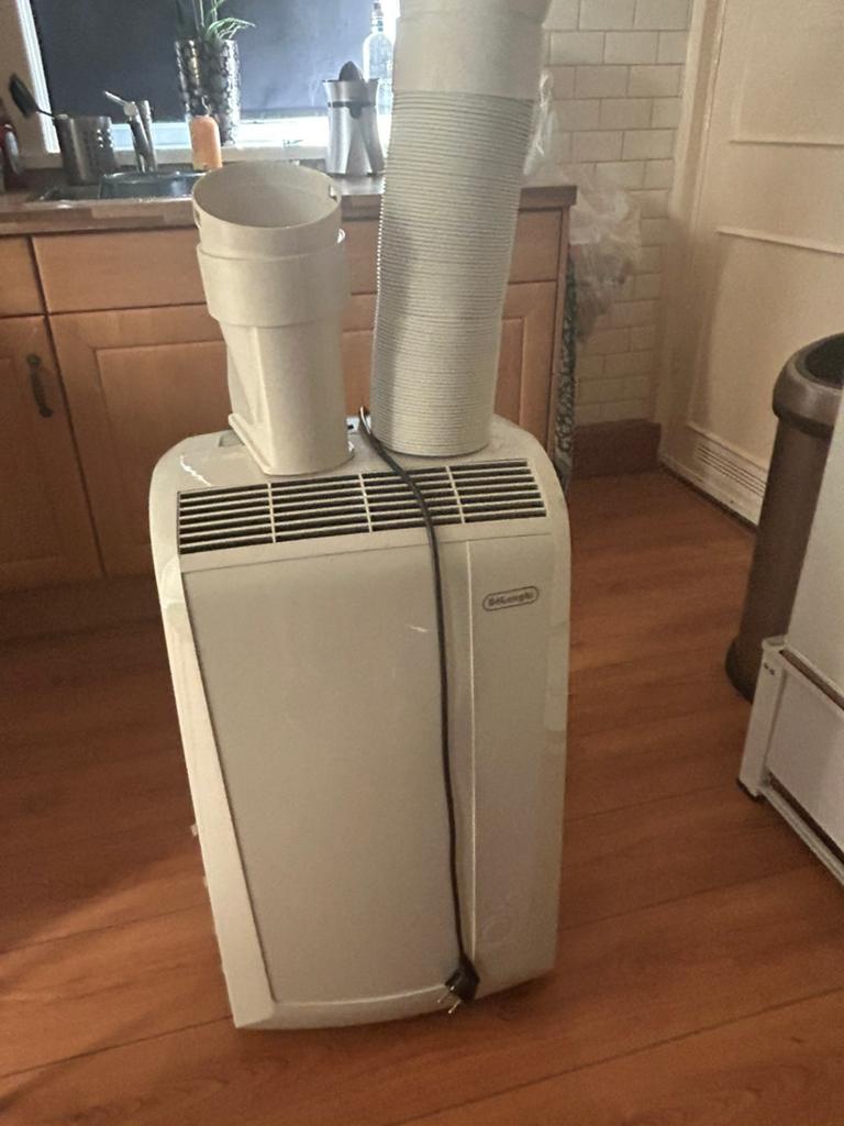 Delonghi verrijdbare airco, Ophalen, Zo goed als nieuw, Mobiele airco, 3 snelheden of meer