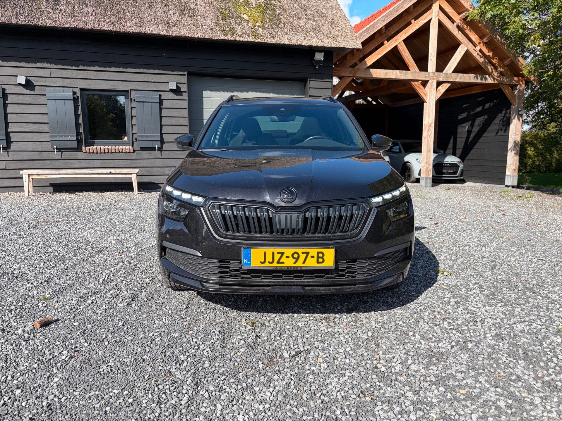 Skoda KAMIQ 1.5 TSI ACT Business Edition Monte Carlo, Auto's, Stof, 4 cilinders, 150 pk, Zwart