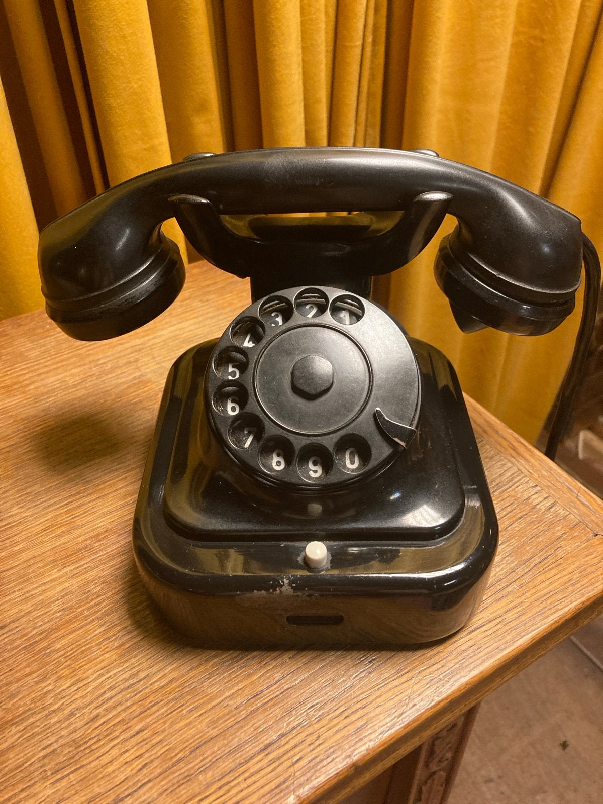 Vintage Bakelieten Telefoon met Draaischijf, Ophalen of Verzenden, Zo goed als nieuw, Bakeliet