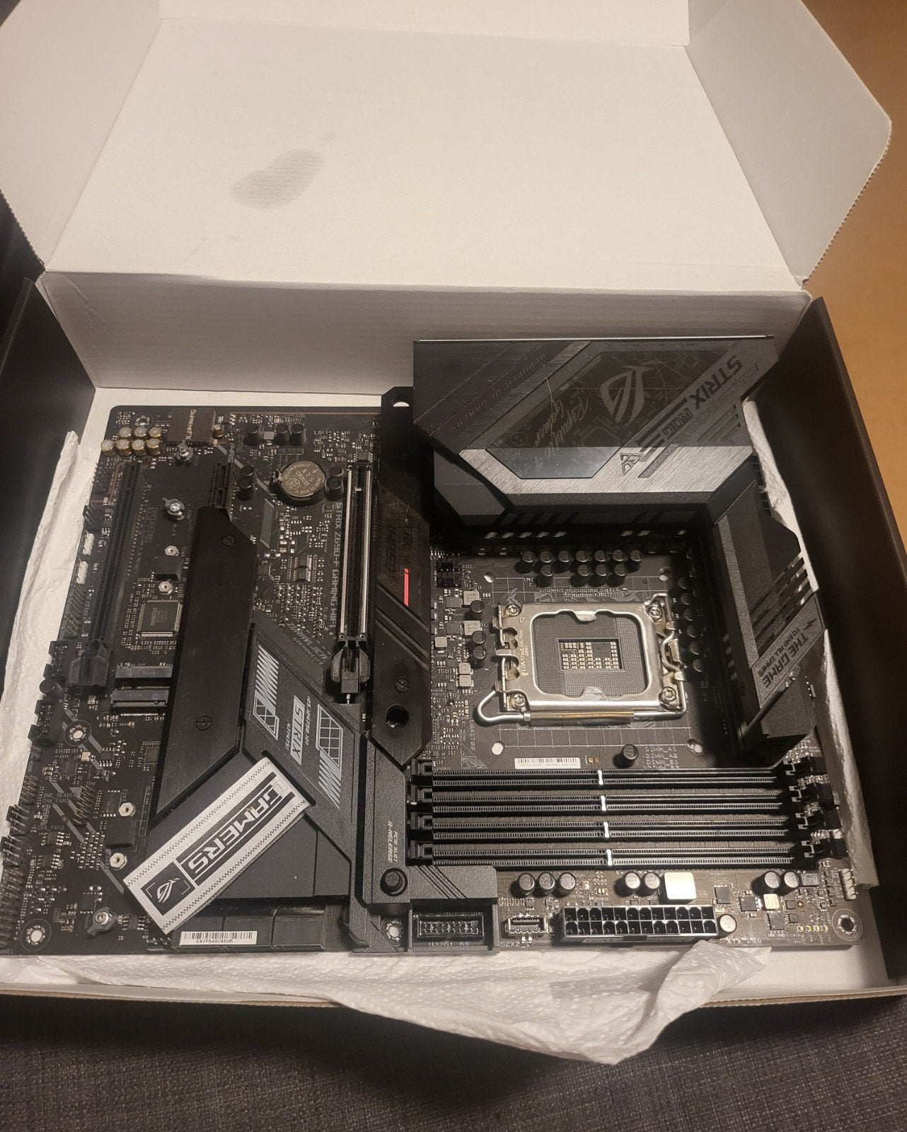 ROG Strix Z690-F Gaming WiFi Moederbord (zonder dongle), Computers en Software, LGA 1700, Gebruikt, Ophalen of Verzenden, DDR5