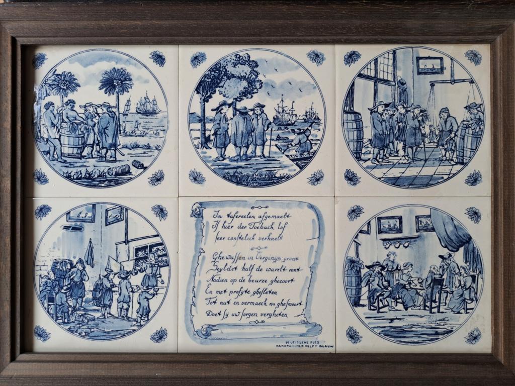 Delfts Blauw Tegeltableau 'De Tabakshandel', Antiek en Kunst, Antiek | Wandborden en Tegels, Ophalen of Verzenden