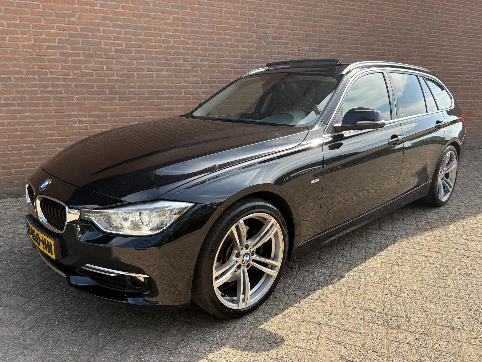BMW 3-serie Touring 328i High Executive Panorama - Leder, Auto's, Automaat, 745 kg, Gebruikt, Euro 6