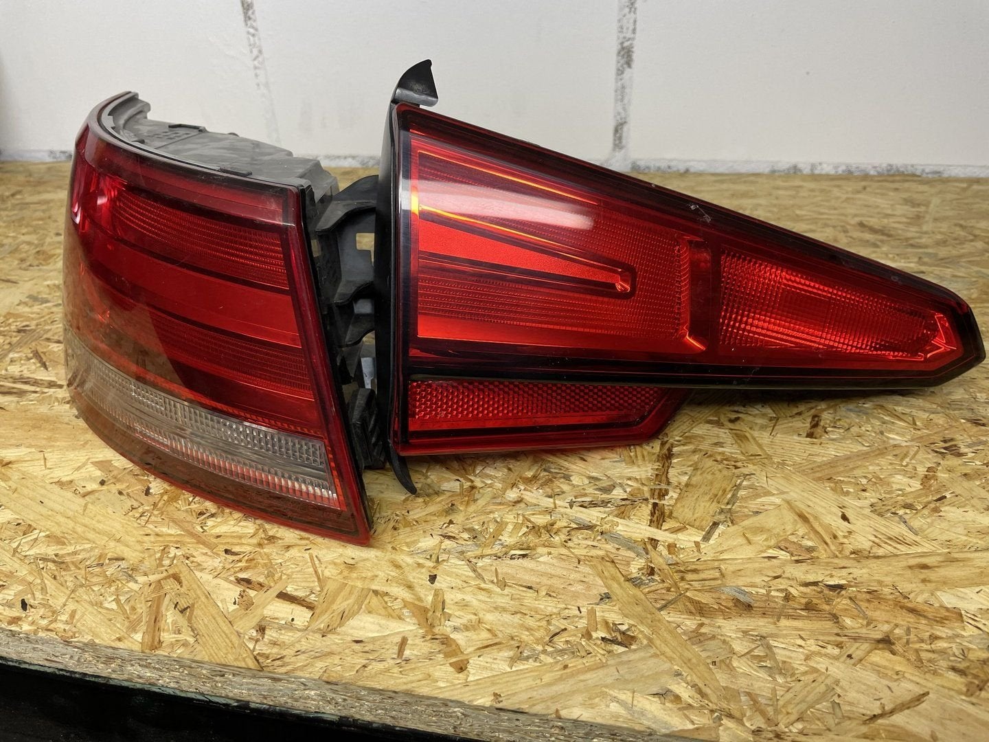 Audi A4 8w achterlicht links 8w5945075 8w5945069a, Auto-onderdelen, Gebruikt, -, -, Ophalen of Verzenden