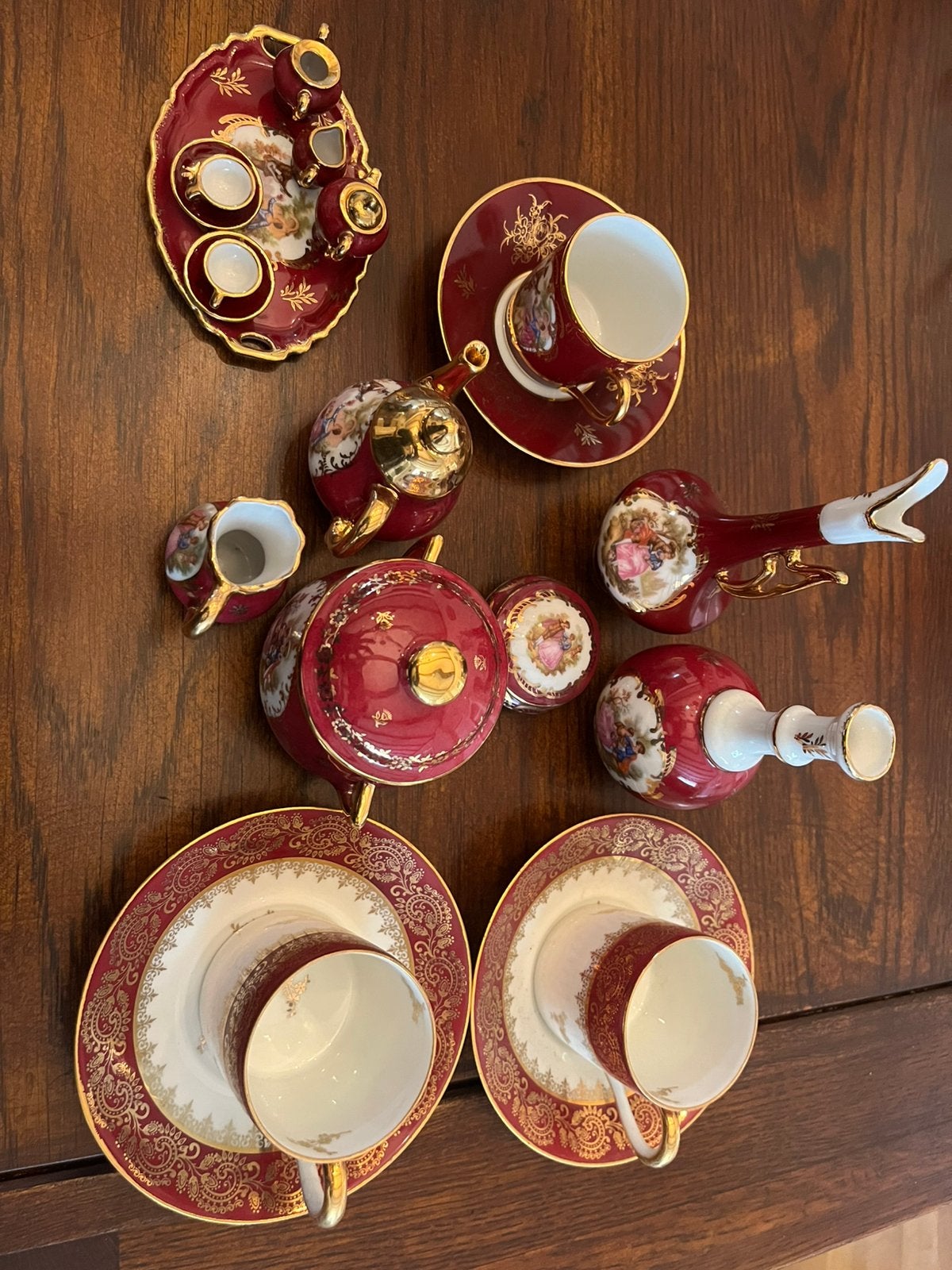 Prachtig Limoges porseleinen theeservies - Rood & Goud, Antiek en Kunst, Antiek | Porselein, Ophalen of Verzenden
