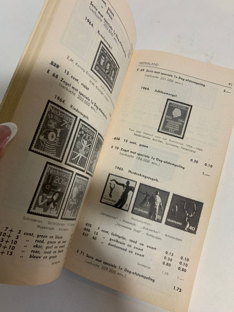 Vintage Postzegelcatalogus Nederland 1968 - 19e Editie NVPH, Postzegels en Munten, Ophalen of Verzenden, Verzamelalbum