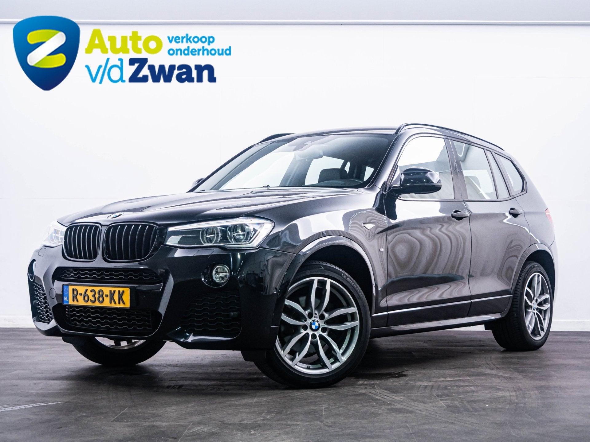 BMW X3 XDrive20i Centennial High Executive M-Sport|Leer|Navi, Auto's, Gebruikt, 4 cilinders, 2000 kg, Zwart