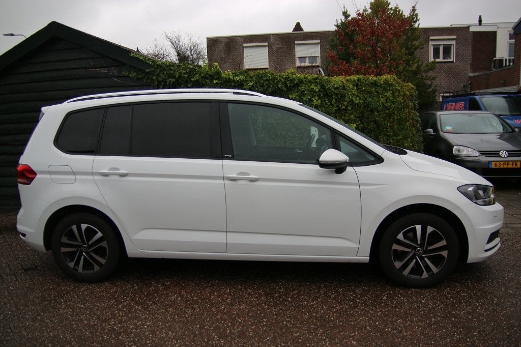 Volkswagen Touran United | 7-Persoons | Apple carplay | Trek, Auto's, Volkswagen, 12 maanden, Stof, Euro 6, 4 cilinders