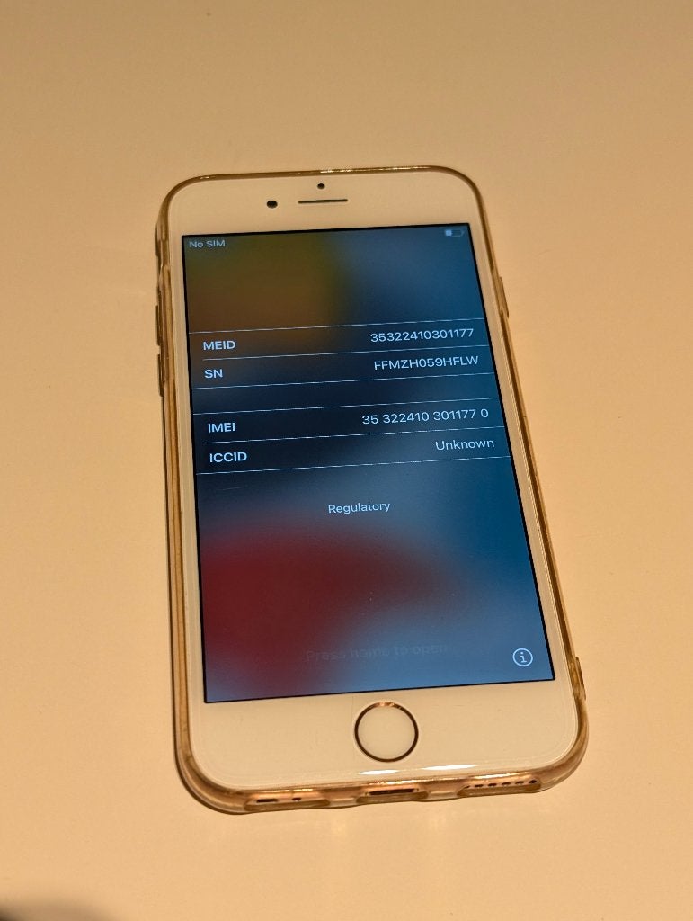 iPhone 6S met hoesje - Ideaal voor kinderen, Gebruikt, 32 GB, Ophalen of Verzenden, Zonder simlock