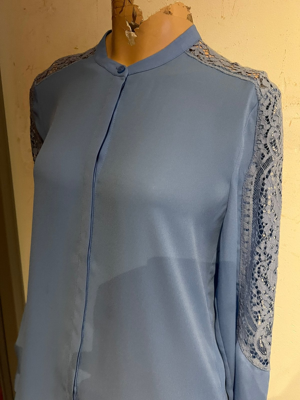 THE KOOPLES  blouse met kant  L origineel zgan, Ophalen of Verzenden, Zo goed als nieuw, D, Thé kooples